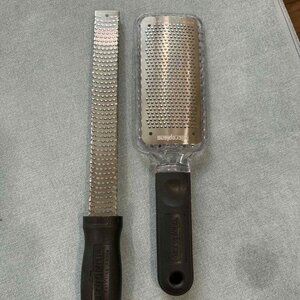 Microplane Grater Bundle | Rasp Grater + Paddle Grater Zester